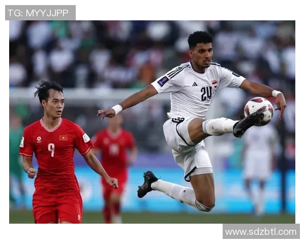 足球明星珍贵瞬间揭秘罕见照片集锦带你领略不一样的足球魅力